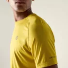 Dare2be Persist Tee Férfi gyorsan száradó felső sárga