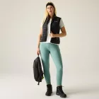 Regatta WmnHillpkB/WII Női könnyû steppelt mellény fekete