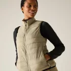 Regatta WmnHillpkB/WII Női könnyû steppelt mellény bézs