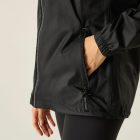 Regatta Corinne IV Női Isolite 10000 vízálló és légáteresztő könnyû esőkabát fekete