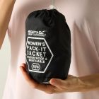 Regatta Wmn Pk It Jkt III Női Isolite 5000 vízálló és légáteresztő könnyû esőkabát fekete