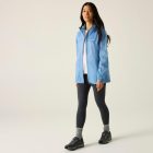 Regatta Wmn Pk It Jkt III Női Isolite 5000 vízálló és légáteresztő könnyû esőkabát kék