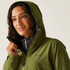 Regatta Women's Okara Női 15.000 mm vízálló esőkabát zöld