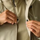 Regatta Women's Oklarna Női esőkabát 30000 mm bézs